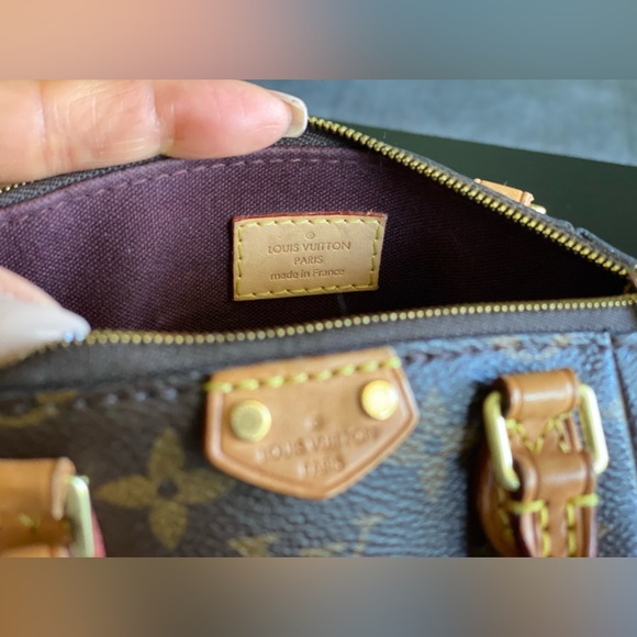 Louis Vuitton Turenne NANO - Picture 11 of 13